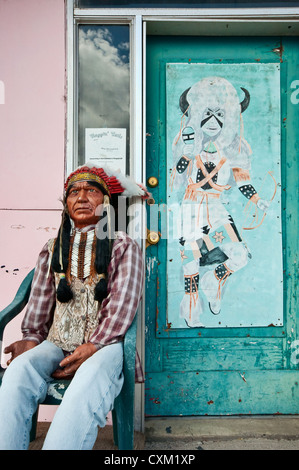 La figure de l'ouest indien au magasin de souvenirs sur la rue Main à Panguitch, Utah, USA Banque D'Images