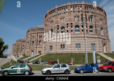 N° 1 (A) , pas de 2 (B) (B est le foyer de BA Halle), n° 3 (C) et non 4 (D) Gazomètre complexe, mijoter, Vienne (Wien), l'Autriche. Banque D'Images