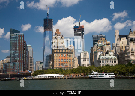 Un et Deux World Trade Center WTC 1 et WTC 2, en construction à New York Banque D'Images