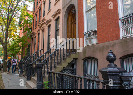 New York, NY, États-Unis, scènes de rue, maisons de ville, immeubles d'appartements en brownstone à Greenwich Village, Manhattan, maison de ville de village ouest, logement, marché locatif New York Banque D'Images