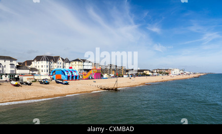 Littlehampton plage et de vu de la jetée. West Susses England UK Banque D'Images