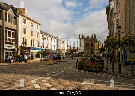 Scène de rue à Truro, Cornwall. Banque D'Images