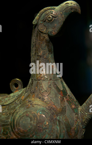 Partie de bird-bateau en bronze exhumés dans Dahekou tombeaux à Yicheng County, Province du Shanxi. Musée de Shanxi. 2012 Banque D'Images