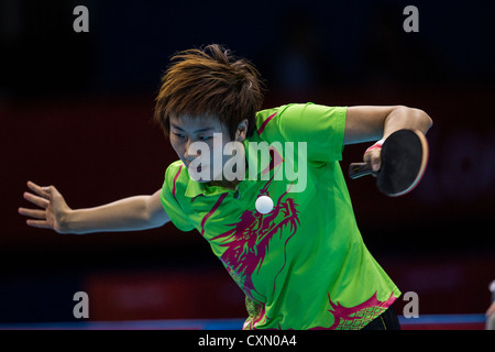 Ding Ning (Chn) gagne le women's tennis de table Médaille d'argent dans les Jeux Olympiques d'été, Londres 2012 Banque D'Images