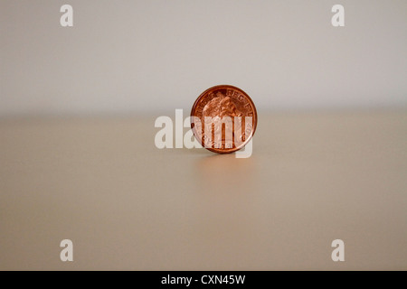 1 Penny Coin du Royaume-Uni, Royaume-Uni, Chef de Sa Majesté la Reine Elizabeth, cuivre, cool la réflexion sur la surface. Banque D'Images