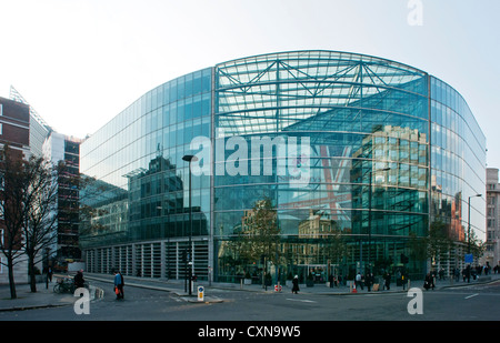 Sainsbury's siège social, appelé le Centre de soutien aux magasins à Holborn Circus, Londres Banque D'Images