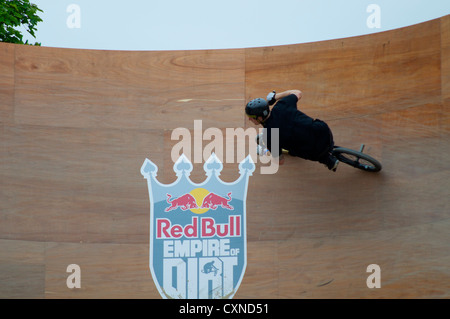 Le BMX rider chez Red Bull Empire of Dirt compétition à Alexandria Palace à Londres Banque D'Images