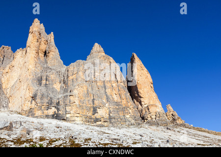 Drei Zinnen Tre Cime di Lavaredo dans les Dolomites de Sesto pics de montagne Dolomites Banque D'Images