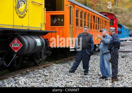 Équipe du train sur le Mt. Washington cog railway, New Hampshire, USA Banque D'Images