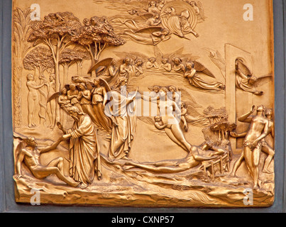 Baptistère de Saint John, du panneau de porte Portes du Paradis, représentant Adam et Eve par Lorenzo Ghiberti, le portail est Banque D'Images