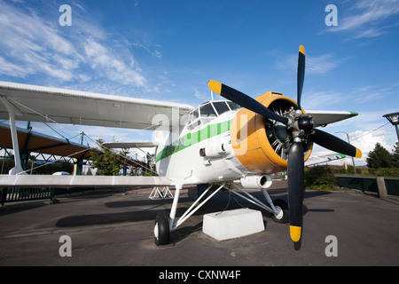 Un avion Antonov-2 sur l'affichage à Utti Kouvola Finlande Banque D'Images