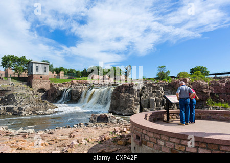 Falls sur la rivière Big Sioux Falls, Parc, Sioux Falls, South Dakota, USA Banque D'Images