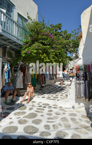 Scène de rue, Chora, Mykonos, Cyclades, Mer Égée, Grèce Région Sud Banque D'Images