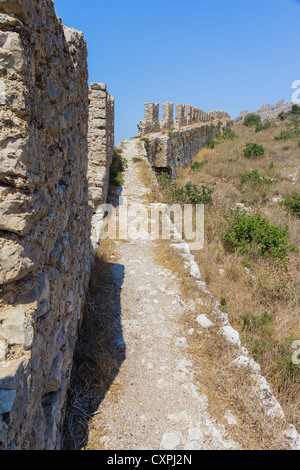 Vieux murs du château Navarin près de la préfecture en Messénie Gialova Banque D'Images