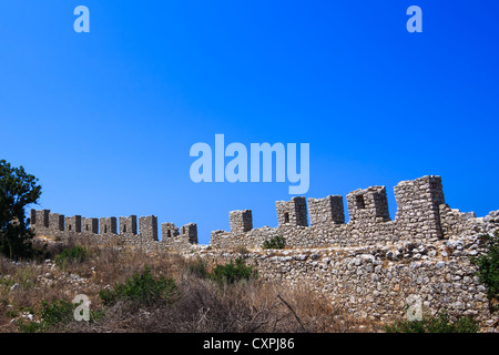 Vieux murs du château Navarin près de la préfecture en Messénie Gialova Banque D'Images