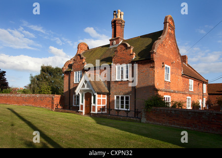 Maison de brique rouge imposant à Orford Suffolk Angleterre Banque D'Images