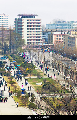 Peuples démocratique République populaire démocratique de Corée (RPDC), la Corée du Nord, Hamhung, les rues de la ville Banque D'Images