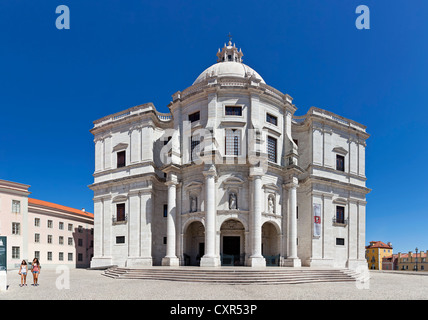 L'église de Santa Engrácia, mieux connu sous le nom de Panthéon National (Panteão Nacional). Lisbonne, Portugal. L'architecture baroque du 17ème siècle Banque D'Images