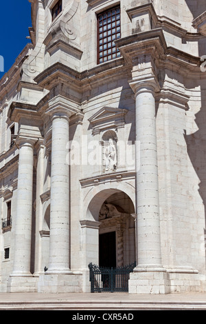 L'église de Santa Engrácia, mieux connu sous le nom de Panthéon National (Panteão Nacional). Lisbonne, Portugal. L'architecture baroque du 17ème siècle Banque D'Images