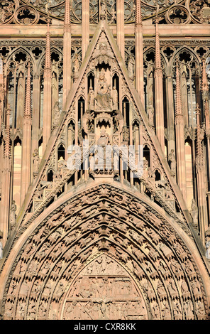 Entrée principale, façade ouest, la cathédrale de Strasbourg, la cathédrale de Notre Dame de Strasbourg, Strasbourg, Bas-Rhin, Alsace Banque D'Images