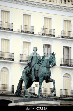 Statue équestre, monument au roi Carlos III, Plaza Puerta del Sol, Madrid, Espagne, Europe, PublicGround Banque D'Images