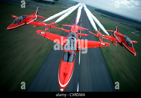Des flèches rouges, l'équipe de voltige aérienne de la Royal Air Force Banque D'Images
