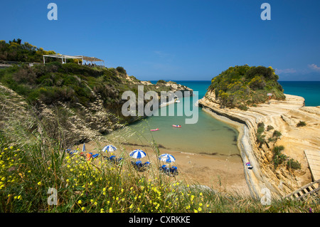 Plage, Près de canal d'Amour Sidari, Corfou, îles Ioniennes, Grèce, Europe Banque D'Images