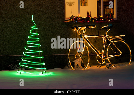 Les lumières de Noël, location décorée avec des lumières de Noël, Hverager j, Hveragerdi, Sud de l'Islande, Islande, Europe Banque D'Images
