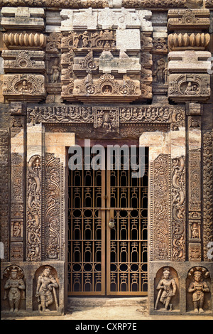 Entrée d'un lieu de culte, site archéologique, ancien monastère Bouddhiste, ou d'Udaigiri Udayagiri, Orissa, est de l'Inde, l'Inde, l'Asie Banque D'Images