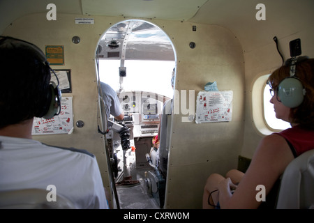 Les passagers à bord du vol d'un hydravion DHC-3 Otter dehaviland à Dry Tortugas florida keys usa Banque D'Images