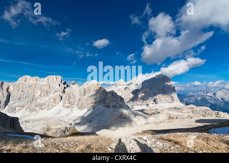 Vue depuis la montagne Lagazuoi, 2778 m, Col Falzarego, Dolomites, Italie, Europe Banque D'Images