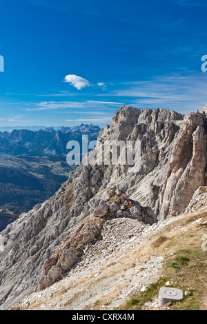 Vue depuis la montagne Lagazuoi, 2778 m, Col Falzarego, Dolomites, Italie, Europe Banque D'Images