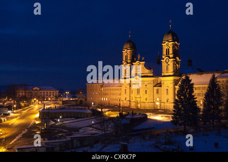 Abbaye bénédictine de l'abbaye d'Einsiedeln, monastère, lieu de pèlerinage, Einsiedeln, dans le canton de Schwyz, Suisse, Europe Banque D'Images