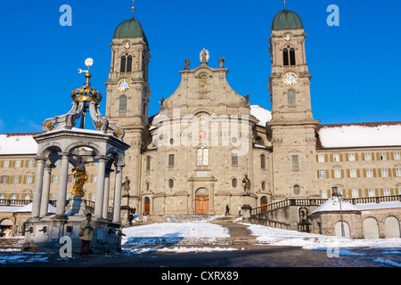 Abbaye bénédictine de l'abbaye d'Einsiedeln, monastère, lieu de pèlerinage, Einsiedeln, dans le canton de Schwyz, Suisse, Europe Banque D'Images