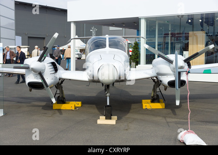 Avions légers pour la photographie aérienne Diamond DA42 Twin Star OPALE Banque D'Images