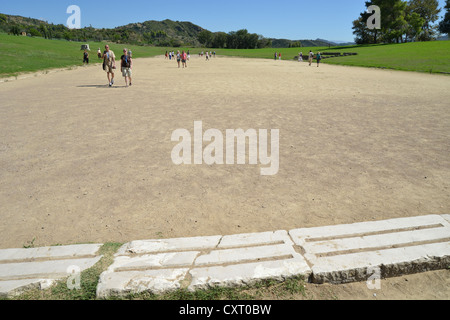 En ligne de départ dans le stade, l'ancienne Olympia, Elis, ouest de la Grèce, Grèce Région Banque D'Images