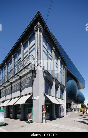 Eisernes Haus et galerie d'art Kunsthaus, Graz, Styria, Austria, Europe, PublicGround Banque D'Images