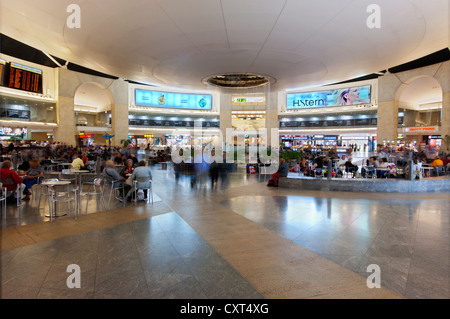 Salle d'embarquement de l'aéroport Ben Gourion Israël Banque D'Images