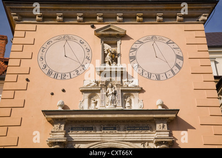 Cadran solaire mur et les détails architecturaux à la monastère Jasna Gora, Czestochowa, Pologne, Europe Banque D'Images