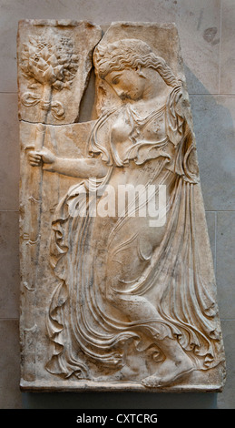En relief avec une ménade dansant Kallimachos par Imperial 27 AV Auguste-A.D. Romain 14 143 cm Banque D'Images