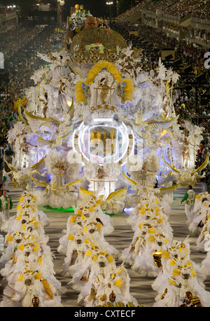 Élaborer flottent dans Carnaval Rio de Janeiro Brésil Banque D'Images