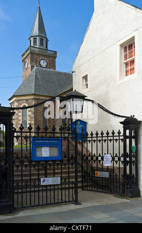 dh Old High Church INVERNESS INVERNESSSHIRE Church of Scotland Town paroissiale paroissiale entrée porte royaume-uni Banque D'Images