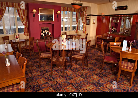 La cour hilbre pub bar west kirby Banque D'Images