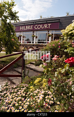 La cour hilbre pub bar west kirby Banque D'Images