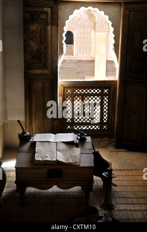 La Merdersa Ben Yousef école musulmane religieuse dans l'ancienne médina de Marrakech, Maroc, Afrique. Banque D'Images