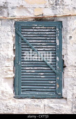 Vieille maison avec des volets verts, Nassau, Bahamas Banque D'Images