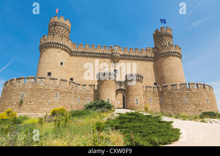 Manzanares el Real, Comunidad de Madrid, Espagne. Le Château du xve siècle de la province de Mendoza. Banque D'Images