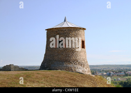 Tour de l'ancienne forteresse (Devil's Town) à Elabuga, Tatarstan, Russie Banque D'Images