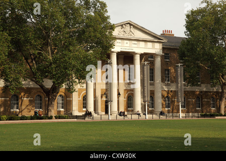 La galerie Saatchi à la Duc de Yorks AC dans Kings Road Chelsea Londres Banque D'Images