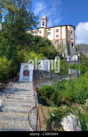 Le chemin de croix du Sanctuaire de la Madonna del Sasso à Locarno, Tessin, Suisse Banque D'Images